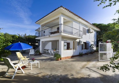 Casa Vacanze Villa Villa La Perla Del Golfo Licenza Sltp 0000190022